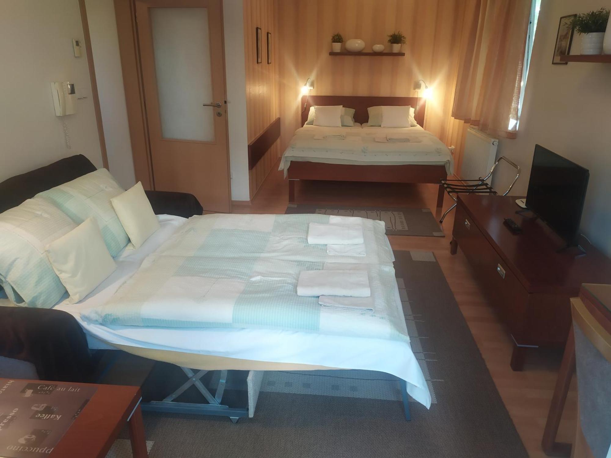 Gonda Apartments Hradec Králové Extérieur photo
