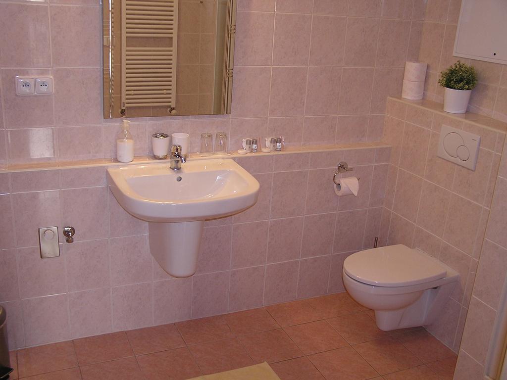 Gonda Apartments Hradec Králové Extérieur photo