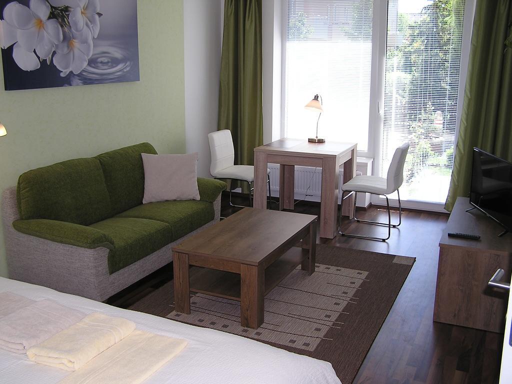 Gonda Apartments Hradec Králové Extérieur photo