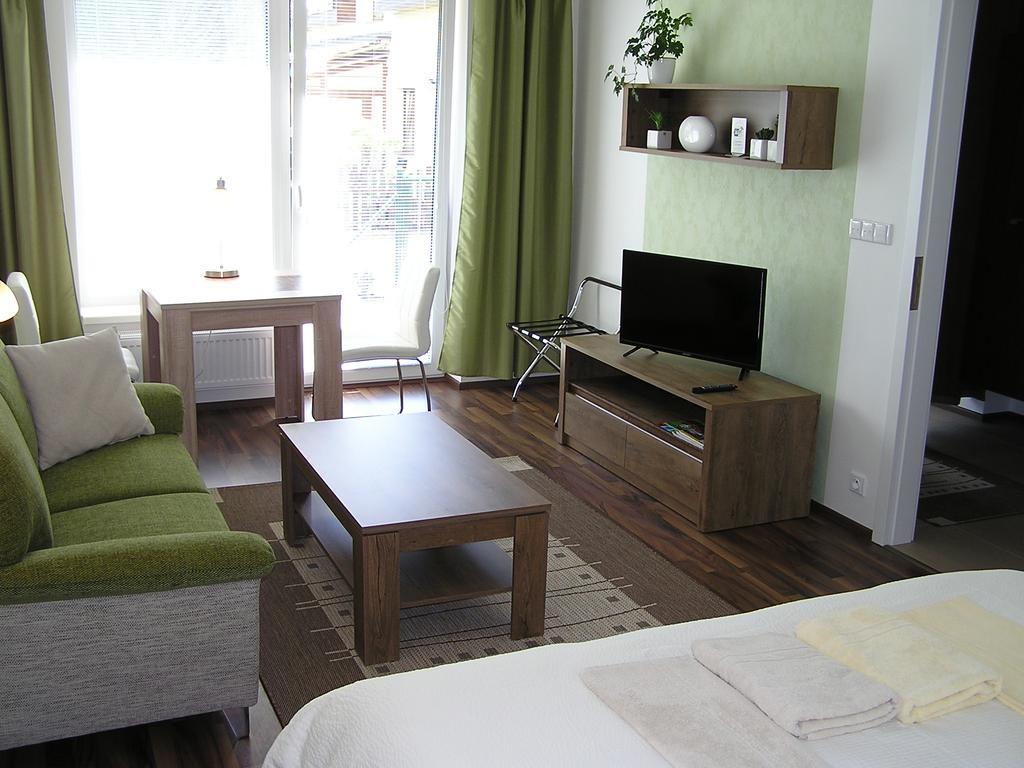 Gonda Apartments Hradec Králové Extérieur photo